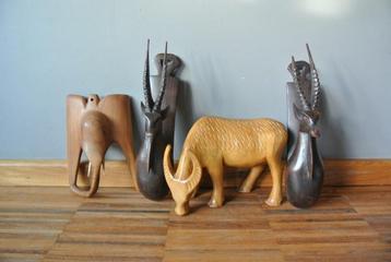 Set houten vintage decoratie beschikbaar voor biedingen