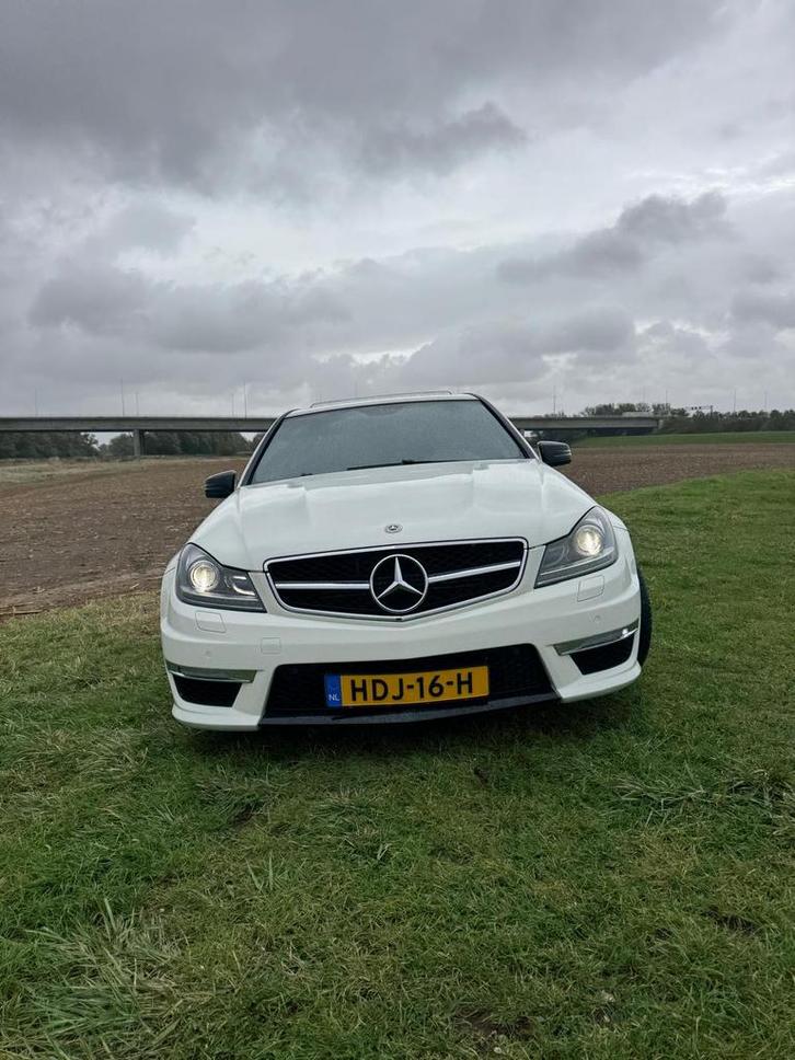 Mercedes-Benz C63 AMG 6.3 V8  457 PK  nieuwe apk  28-02-2009, Auto's, Mercedes-Benz, Bedrijf, C-Klasse, Achteruitrijcamera, Airconditioning