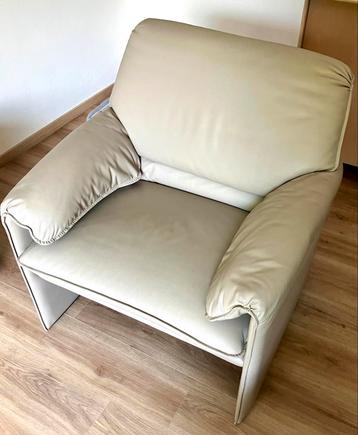 Leolux Bora Beta Fauteuil Design beschikbaar voor biedingen