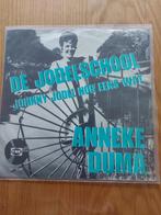 Anneke Douma de jodel  school, 6 singles of meer, Ophalen of Verzenden, Gebruikt, Nederlandstalig
