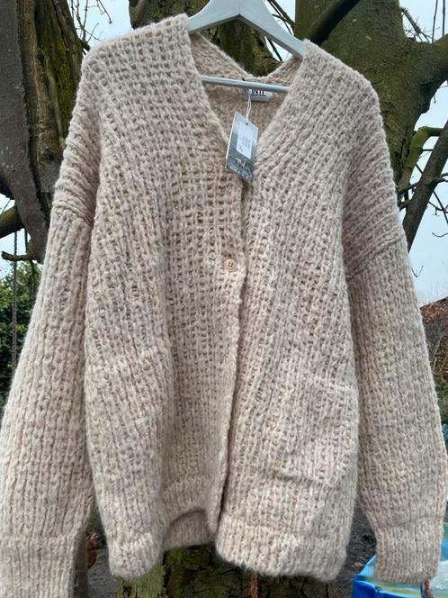 Prachtig vest baby alpacawol INTI mt M, Kleding | Dames, Truien en Vesten, Nieuw, Maat 38/40 (M), Beige, Verzenden