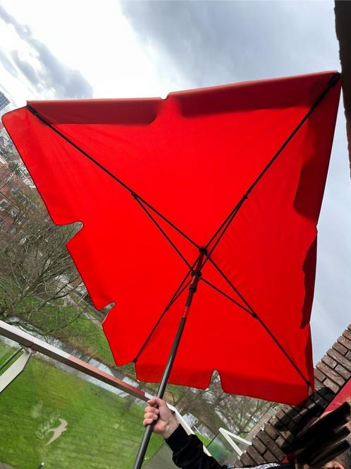 Parasol speciaal voor balkon, maar kan natuurlijk overal….!!, Tuin en Terras, Parasols, Nieuw, Overige typen, 1 tot 2 meter, Kantelbaar