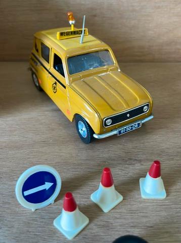 Burago modelauto ANWB wegenwacht Renault beschikbaar voor biedingen