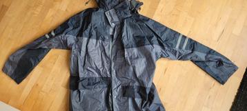 Regenjas maat S beschikbaar voor biedingen