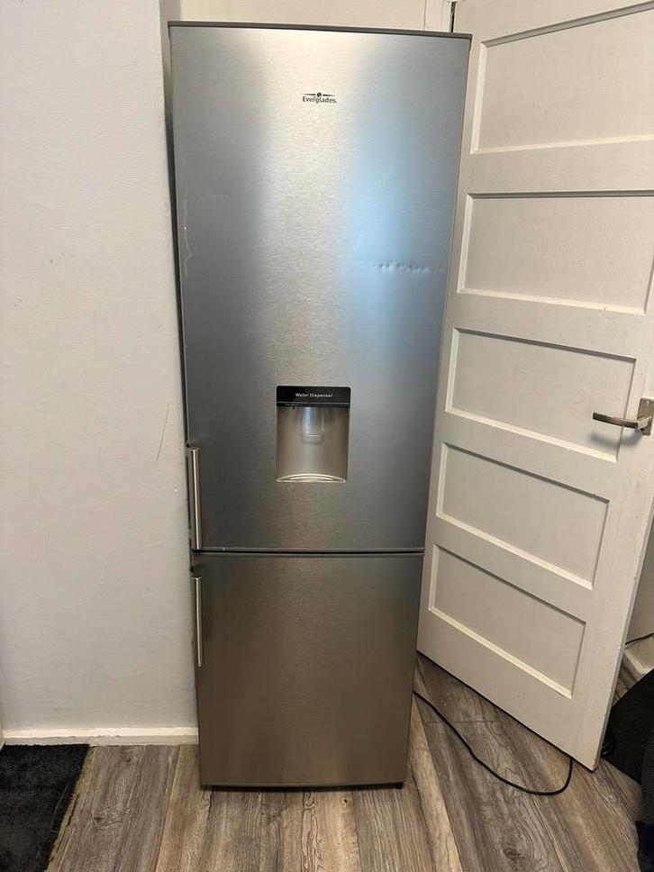 Everglades koelkast met waterdispenser, Witgoed en Apparatuur, Koelkasten en IJskasten, Zo goed als nieuw, Met aparte vriezer