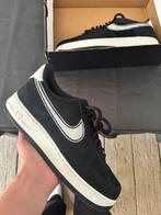 Nike air force 1 ‘07 LV8 black sail ‘maat 46’, Zwart, Nike, Nieuw, Ophalen of Verzenden