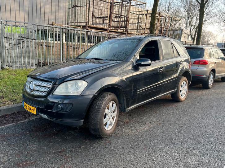 Mercedes-Benz Mercedes-benz 2005 Zwart, Auto's, Bestelauto's, Bedrijf, Mercedes-Benz, Diesel, Geïmporteerd, Zwart, Ophalen