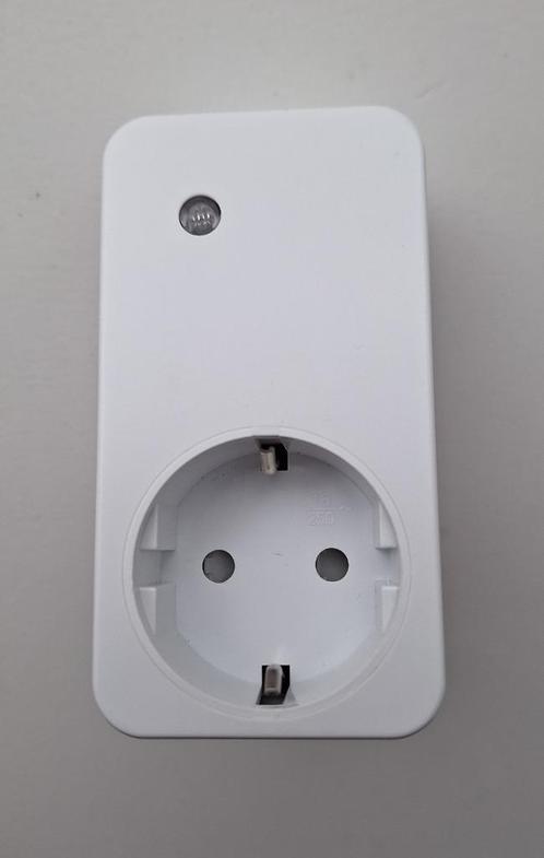 2 x Flamingo FA500S Draadloze Plug-In Schakelaar (SmartWares, Doe-het-zelf en Verbouw, Elektra en Kabels, Zo goed als nieuw, Schakelaar