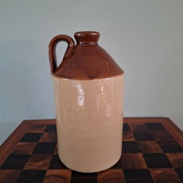 Pearson's Chesterfield Kruik beschikbaar voor biedingen