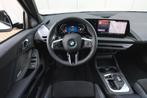 BMW 1 Serie 120 M Sport Automaat / Sportstoelen / Adaptieve, Gebruikt, 156 pk, Met garantie (alle), Wit