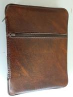 Bijbel met lederen etui - Nederlands Bijbelgenootschap 1980, Ophalen of Verzenden, Zo goed als nieuw, Nederlands Bijbelgenootschap