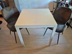 Klein eettafelje met 2 nieuwe stoelen, Huis en Inrichting, Tafels | Eettafels, 50 tot 100 cm, Vierkant, Tot twee personen, 50 tot 100 cm