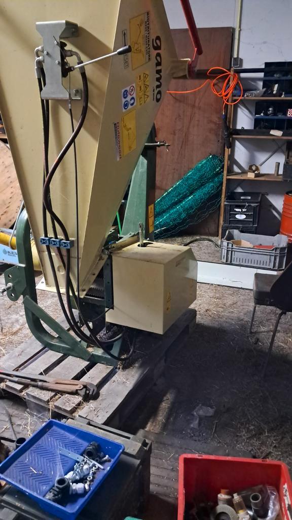 Biohakselaar  negri professionele R225 takken tot 9 cm., Zakelijke goederen, Machines en Bouw | Tuin, Park en Bosbouw, Hakselaar