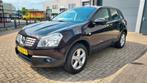 Nissan Qashqai 1.6i 16V / Clima / Cruise Control/ Nw APK, Auto's, Voorwielaandrijving, Metallic lak, Zwart, Handgeschakeld