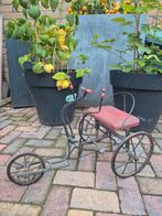 Unieke vintage miniatuur metalen kinderfiets, poppenwagen, Ophalen