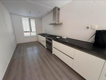 Laminaat vloer | circa 105m2 | grijs beschikbaar voor biedingen