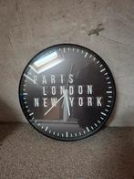 Moderne Wandklok - Paris, London, New York, Huis en Inrichting, Woonaccessoires | Klokken, Ophalen of Verzenden, Zo goed als nieuw