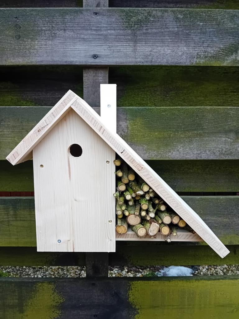 Bed & breakfast huisje voor pimpelmees of koolmees, Tuin en Terras, Vogelhuisjes en Vogelbaden, Ophalen of Verzenden