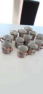12 mini kopjes ca 1900 japans porselein, Antiek en Kunst, Antiek | Servies compleet, Ophalen