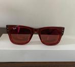 Ray-ban mega wayfarer in rood/paars zonnebril, Sieraden, Tassen en Uiterlijk, Zonnebrillen en Brillen | Dames, Zonnebril, Ophalen of Verzenden