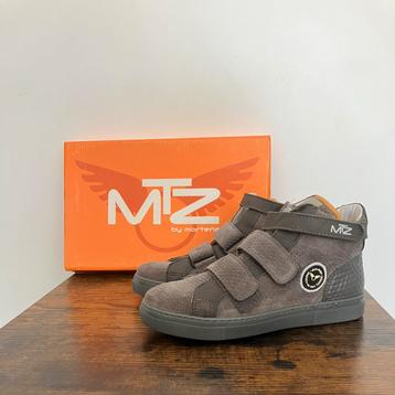 NIEUW! Jongensschoenen met klittenband grijs maat 29 beschikbaar voor biedingen