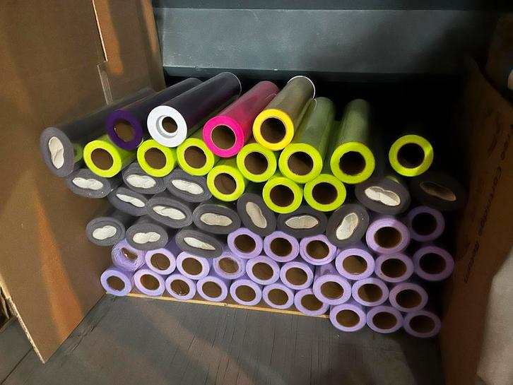 Grote partij tule op rollen - diverse kleuren en maten, Hobby en Vrije tijd, Stoffen en Lappen, Nieuw, Polyester, Minder dan 30 cm