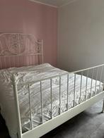 Wit bed, Huis en Inrichting, Slaapkamer | Bedden, 140 cm, Metaal, Wit, Zo goed als nieuw