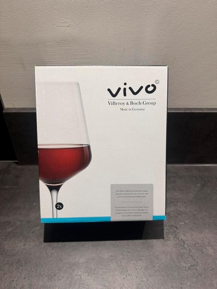 Nieuwe VIVO Villeroy & Boch Wijnglazen – Set van 2, Huis en Inrichting, Keuken | Servies, Zo goed als nieuw, Glas of Glazen, Overige stijlen