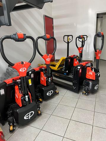 EP equipment F4 1500kg met zwenkwieltjes nieuw op voorraad 