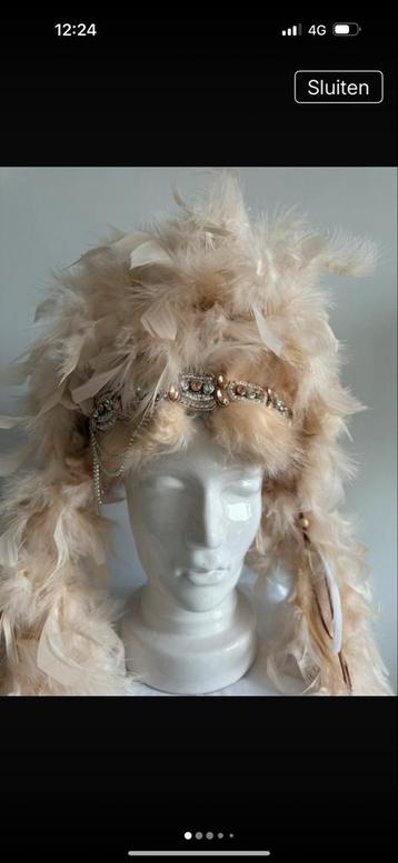 Hoofdband Beige Glitter Veren Carnaval beschikbaar voor biedingen