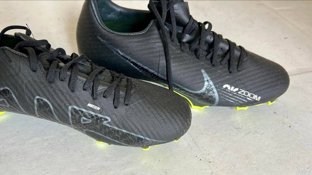 Voetbalschoenen Nike Maat 41, Schoenen, Zo goed als nieuw, Maat M, Ophalen of Verzenden