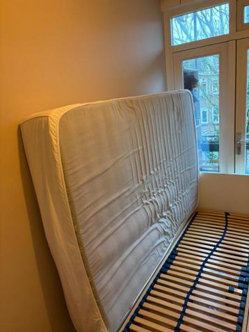 Bedframe + lattenbodems + matras - afbeelding 2