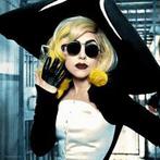 Gezocht 6x zitplaatsen lady gaga, Drie personen of meer