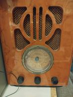 Radio cassette speler met veel cassettes, Ophalen