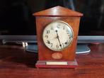 Pendule / Massief houten kast / Uit 1919 / Afkomst /  De VS., Antiek en Kunst, Antiek | Klokken, Ophalen of Verzenden