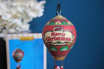 Lemax kerstman in luchtballon voor kerstddorp beschikbaar voor biedingen