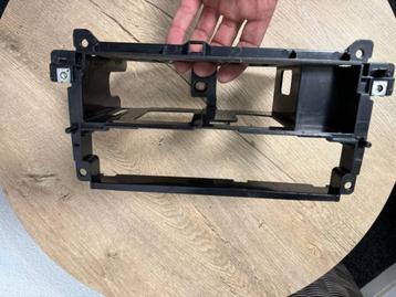 OEM BMW E46 3-Serie Radio Frame / Instrumentendrager beschikbaar voor biedingen
