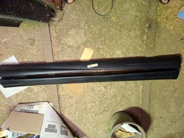 sideskirts corolla 2drs 95-97 beschikbaar voor biedingen