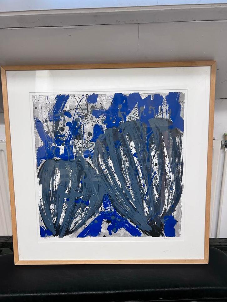 Ad van Hassel - Tulpen Blauw - Zeefdruk, Antiek en Kunst, Kunst | Litho's en Zeefdrukken, Ophalen