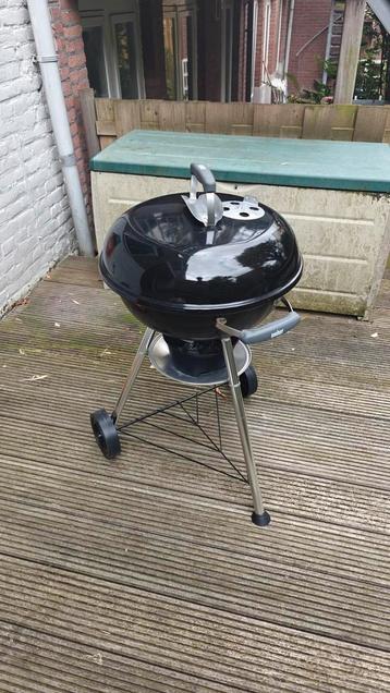 Weber bbq 47cm beschikbaar voor biedingen