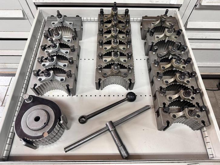 Multifix C beitelhouderset; moederblok met 18 wisselhouders, Doe-het-zelf en Verbouw, Draaibanken, Zo goed als nieuw, Onderdeel