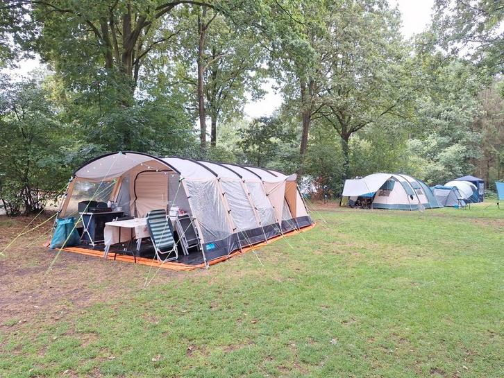 Mooie nette tent 3 slaap compartimenten en leef gedeelte, Caravans en Kamperen, Tenten, Zo goed als nieuw, Ophalen