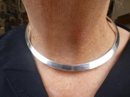 Zilveren Spang handgesmeed van NOL COOPMANS, Sieraden, Tassen en Uiterlijk, Kettingen, Zo goed als nieuw, Zilver, Zilver, Verzenden