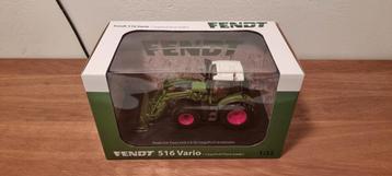 Fendt 516 Vario met voorlader Universal Hobbies beschikbaar voor biedingen