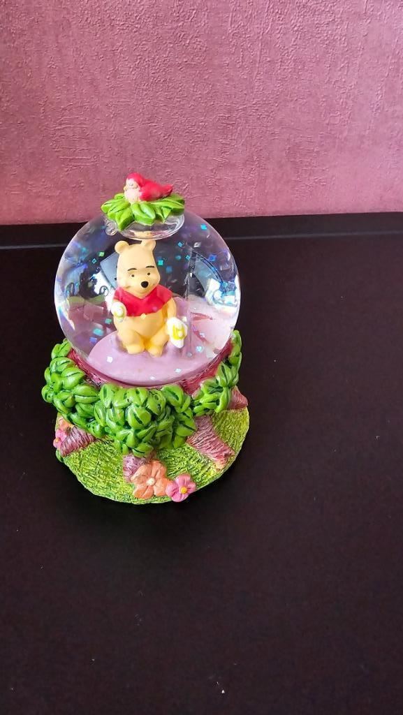 Winnie the Pooh🌺Vintage Mini snow globe🎀Euro Disney, Verzamelen, Disney, Zo goed als nieuw, Beeldje of Figuurtje, Winnie de Poeh of vrienden