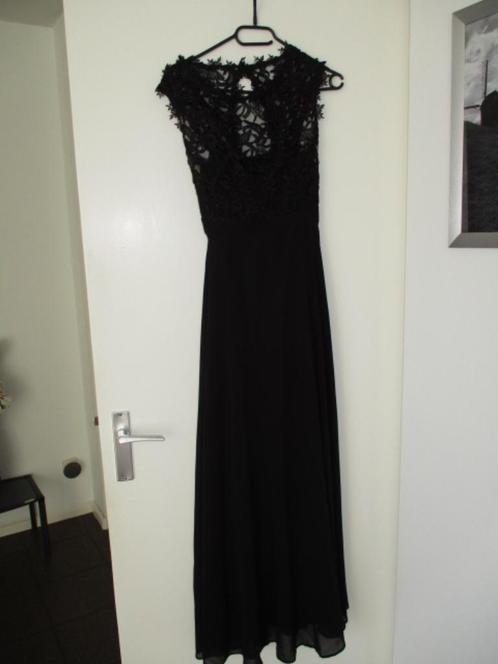 Prachtige zwarte lange gala jurk merk Eva & Lola maat 34 XS, Kleding | Dames, Jurken, Nieuw, Maat 34 (XS) of kleiner, Zwart, Onder de knie