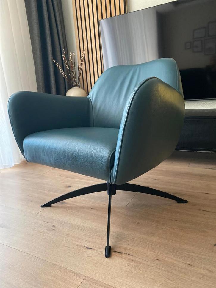 DYYK Limoni draaifauteuil ZGAN, Huis en Inrichting, Fauteuils, Zo goed als nieuw, Leer, 75 tot 100 cm, Ophalen