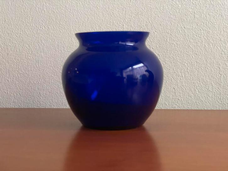 De Bazel of De Lorm (?) kobaltblauw vaasje Leerdam jaren ‘20, Antiek en Kunst, Antiek | Glas en Kristal, Verzenden