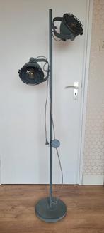 Industriële betonlook vloerlamp en tafellamp, Ophalen