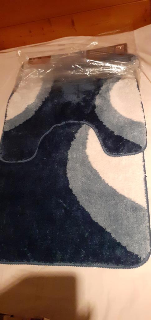 Badkamerset: badmat en wc-mat, Huis en Inrichting, Badkamer | Badtextiel en Accessoires, Nieuw, Badmat, Overige kleuren, Ophalen of Verzenden